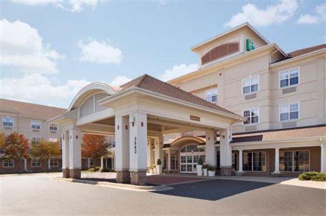holiday inn grand rapids airport mi.